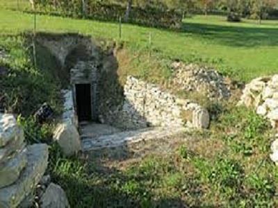 Passeggiata archeologica nei boschi di Briaglia. 20.11.2022